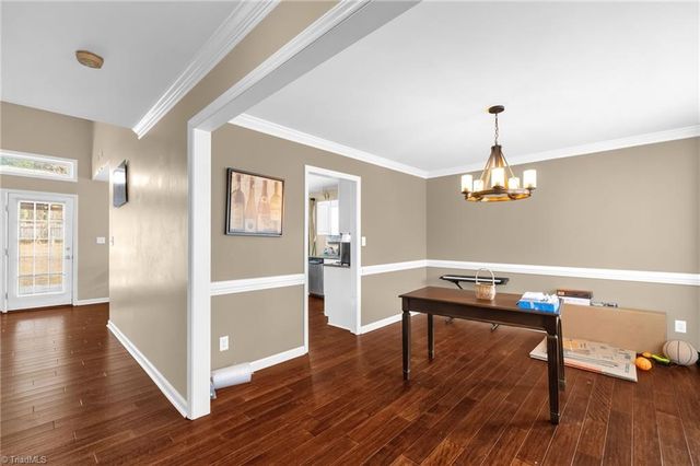 9 Compton Court, Greensboro, NC 27407