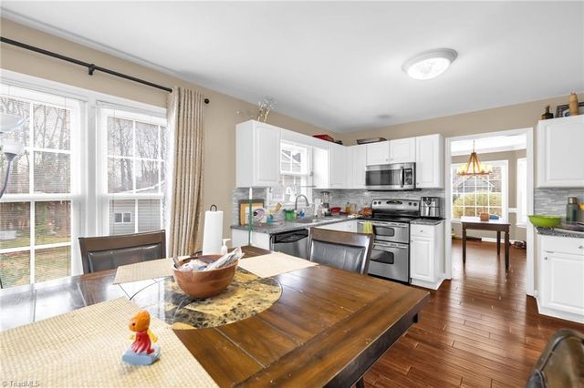 9 Compton Court, Greensboro, NC 27407