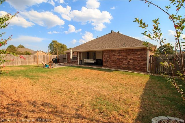 402 Mountain Edge, Van Buren, AR 72956