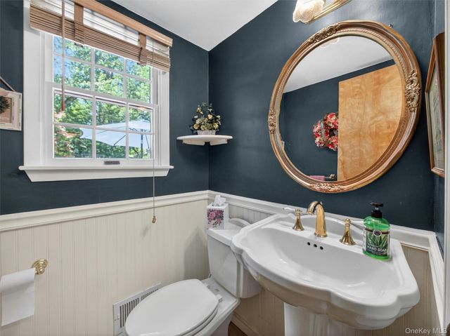 121 Sunset Road, Blauvelt, NY 10913