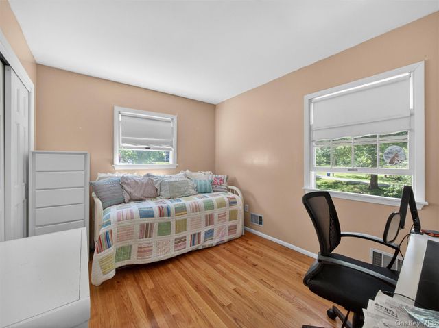 121 Sunset Road, Blauvelt, NY 10913