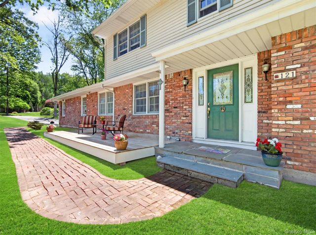 121 Sunset Road, Blauvelt, NY 10913