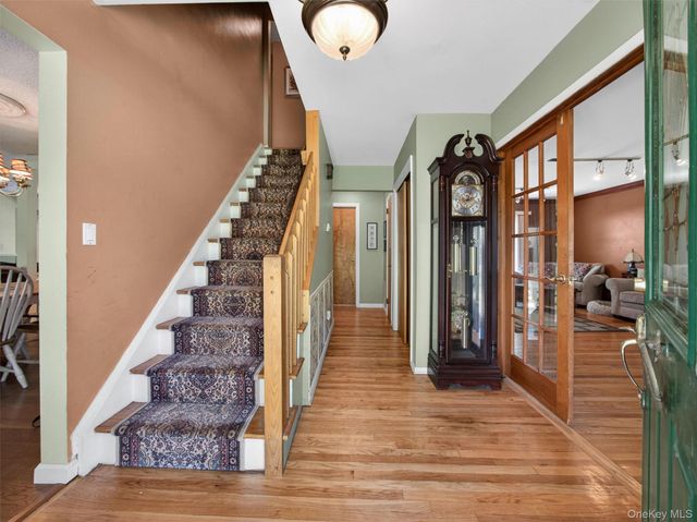 121 Sunset Road, Blauvelt, NY 10913
