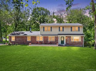 121 Sunset Road, Blauvelt, NY 10913