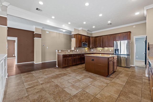 28027 Trade Wind Court, Rosharon, TX 77583