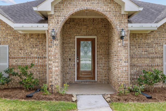 28027 Trade Wind Court, Rosharon, TX 77583