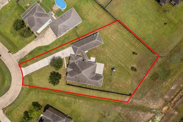 28027 Trade Wind Court, Rosharon, TX 77583