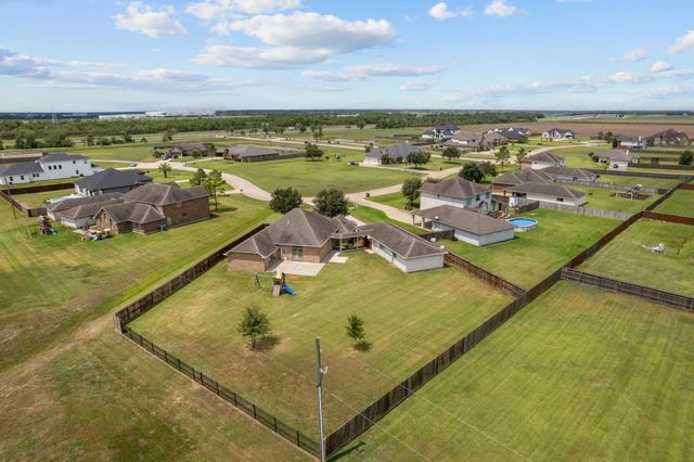 28027 Trade Wind Court, Rosharon, TX 77583