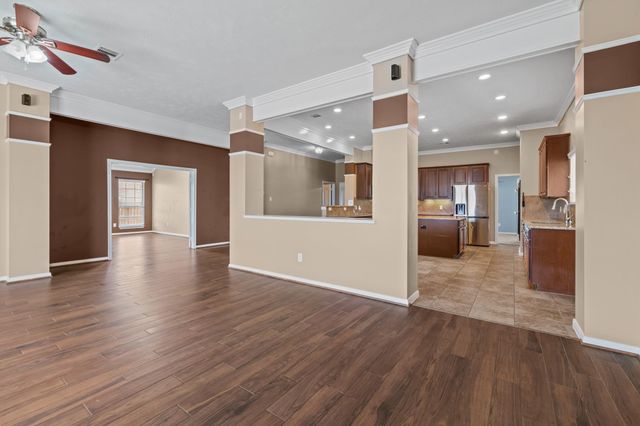 28027 Trade Wind Court, Rosharon, TX 77583