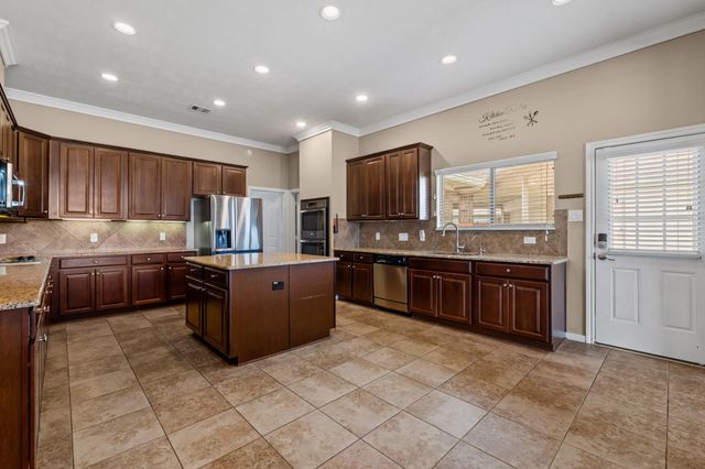 28027 Trade Wind Court, Rosharon, TX 77583