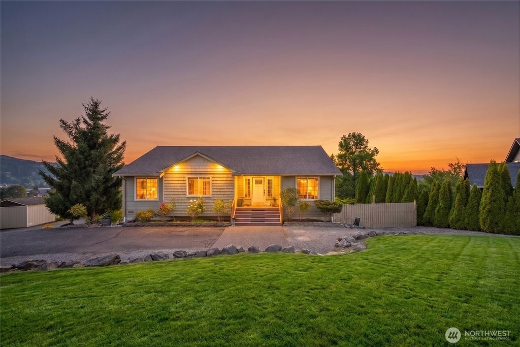 17010 Trout Drive, Mount Vernon, WA 98274