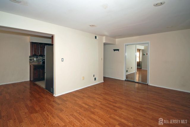 202 Green Hollow Drive, Iselin, NJ 08830