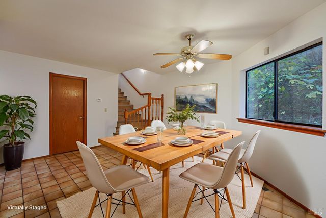 301 Toyon Rd, Ukiah, CA 95482