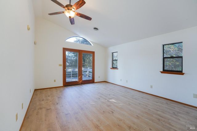 301 Toyon Rd, Ukiah, CA 95482