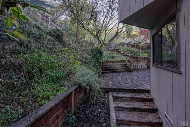 301 Toyon Rd, Ukiah, CA 95482