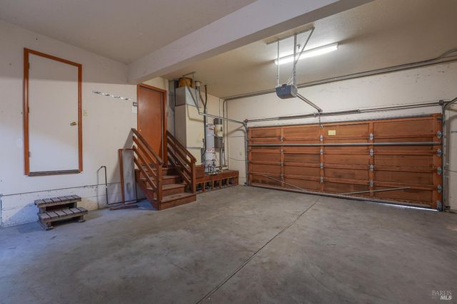 301 Toyon Rd, Ukiah, CA 95482