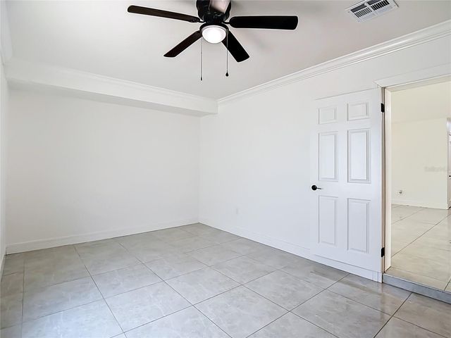 8639 MAY CIRCLE, Tampa, FL 33614