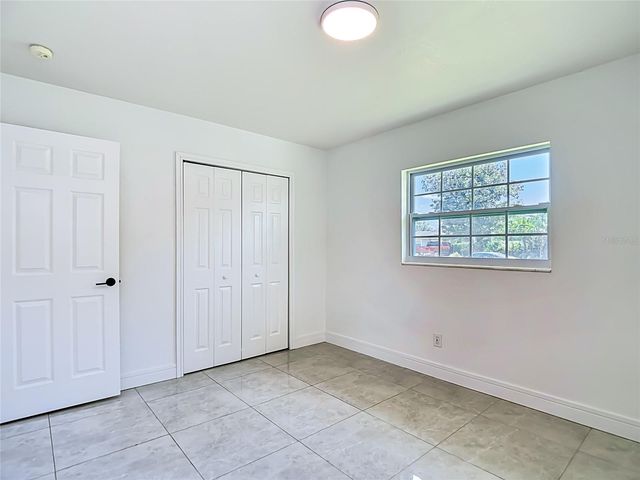 8639 MAY CIRCLE, Tampa, FL 33614