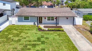 8639 MAY CIRCLE, Tampa, FL 33614