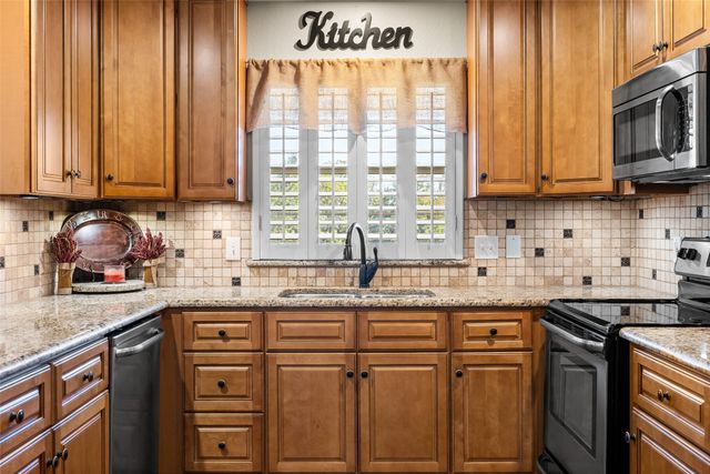 10517 Ravenswood Road, Granbury, TX 76049