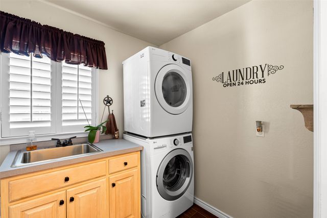 10517 Ravenswood Road, Granbury, TX 76049