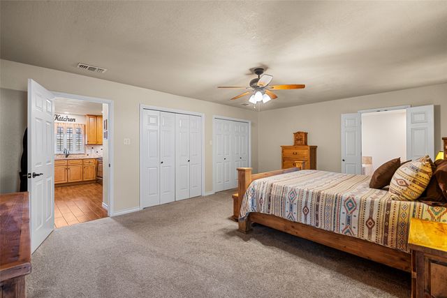 10517 Ravenswood Road, Granbury, TX 76049