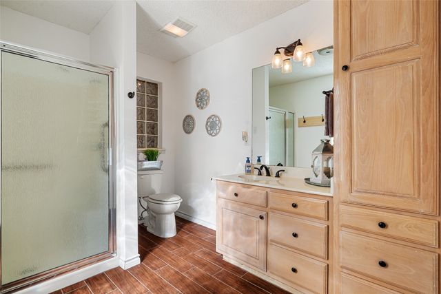 10517 Ravenswood Road, Granbury, TX 76049