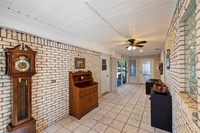 10517 Ravenswood Road, Granbury, TX 76049