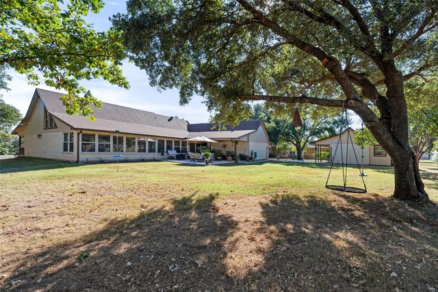 10517 Ravenswood Road, Granbury, TX 76049