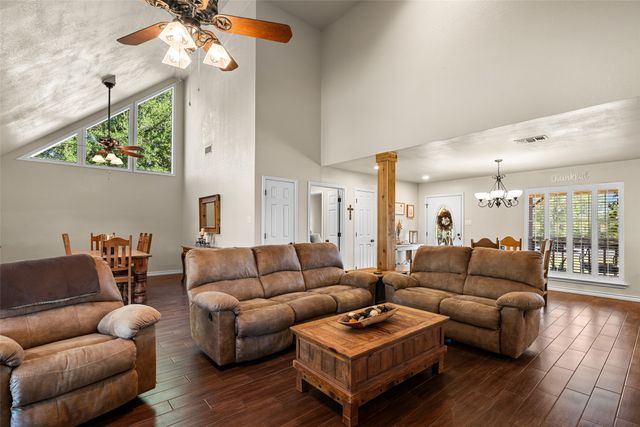 10517 Ravenswood Road, Granbury, TX 76049