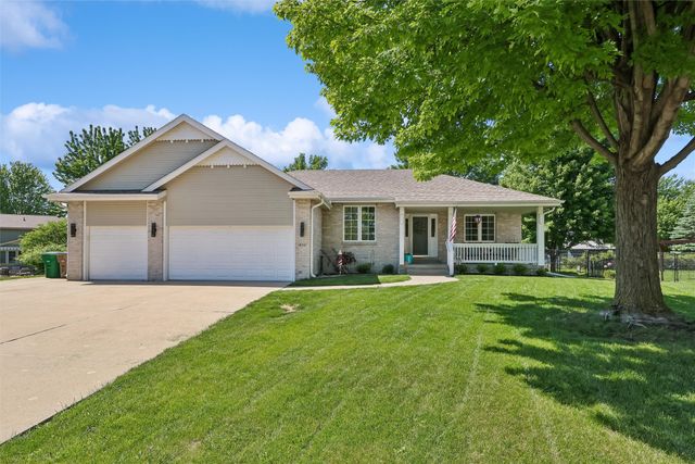 405 Plumwood Court SW, Altoona, IA 50009