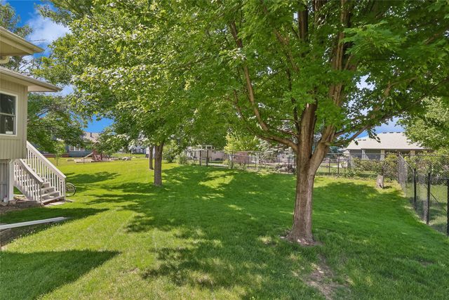 405 Plumwood Court SW, Altoona, IA 50009