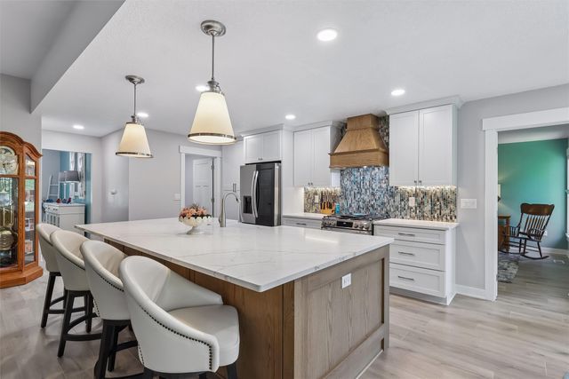 405 Plumwood Court SW, Altoona, IA 50009