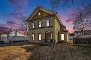 215 W Grove Street, Greenville, MI 48838