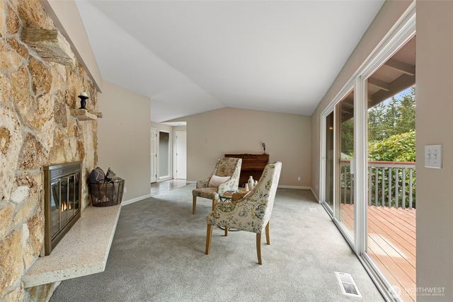 9271 Kristine Drive NW, Bremerton, WA 98311