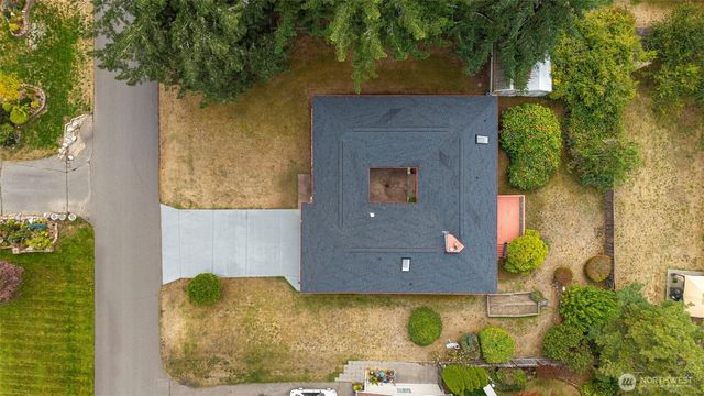 9271 Kristine Drive NW, Bremerton, WA 98311