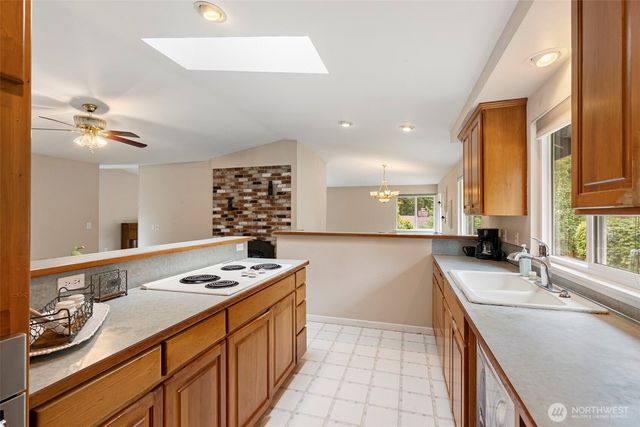 9271 Kristine Drive NW, Bremerton, WA 98311