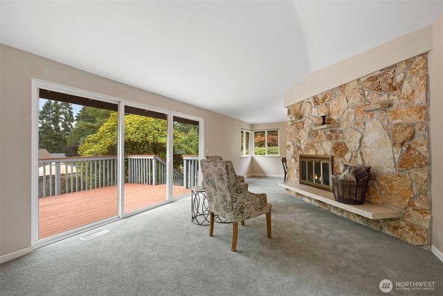 9271 Kristine Drive NW, Bremerton, WA 98311