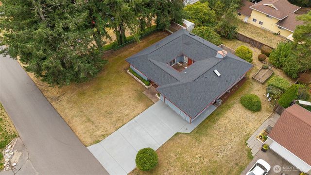 9271 Kristine Drive NW, Bremerton, WA 98311