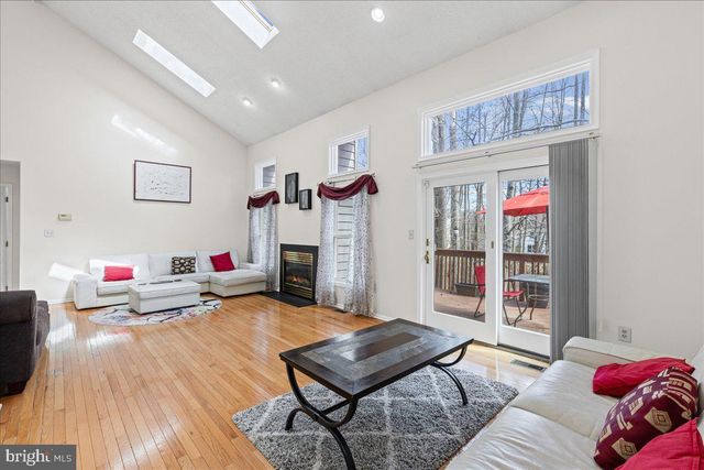 36 LAVENDER DR, Princeton, NJ 08540