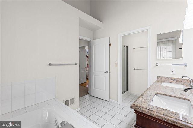 36 LAVENDER DR, Princeton, NJ 08540