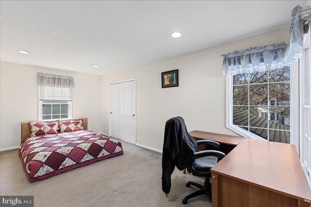 36 LAVENDER DR, Princeton, NJ 08540