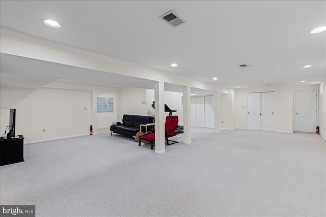 36 LAVENDER DR, Princeton, NJ 08540