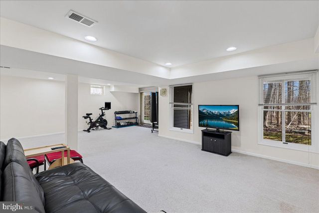 36 LAVENDER DR, Princeton, NJ 08540