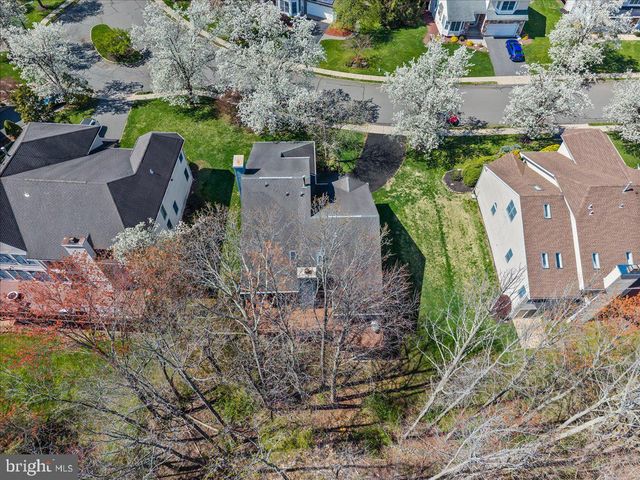 36 LAVENDER DR, Princeton, NJ 08540