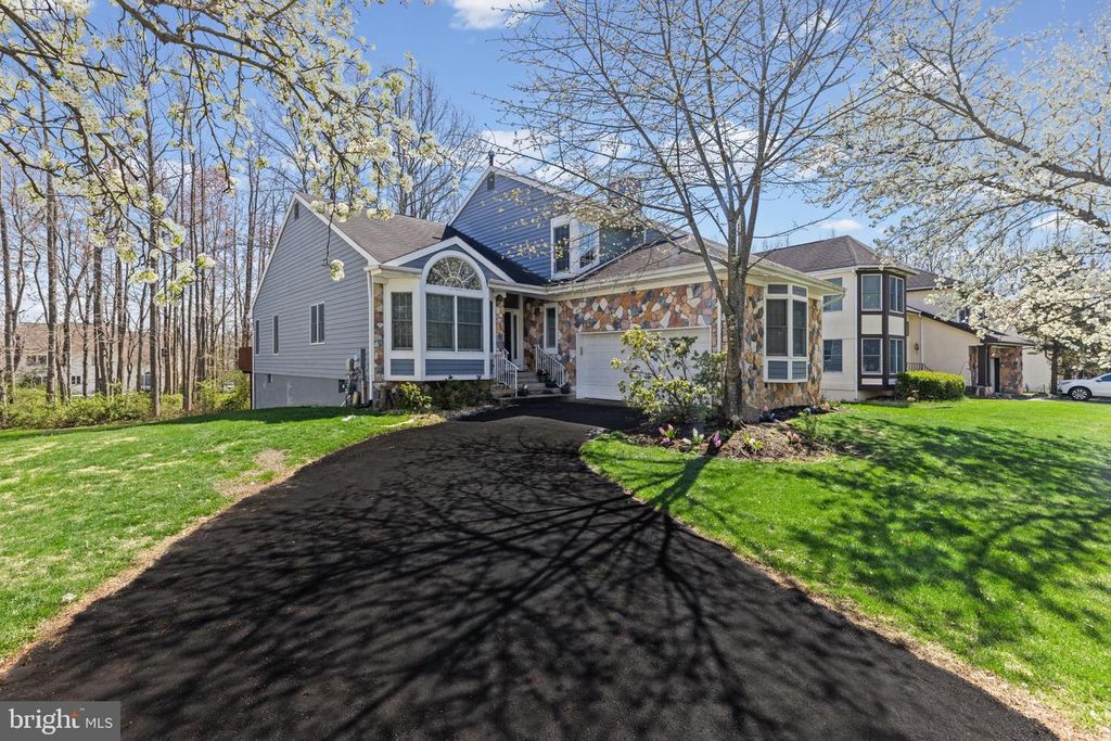 36 LAVENDER DR, Princeton, NJ 08540