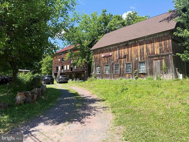 1630 SALFORD ST, Harleysville, PA 19438