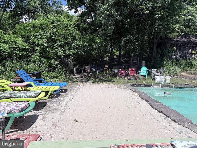 1630 SALFORD ST, Harleysville, PA 19438