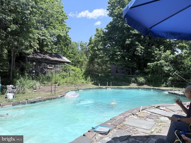 1630 SALFORD ST, Harleysville, PA 19438