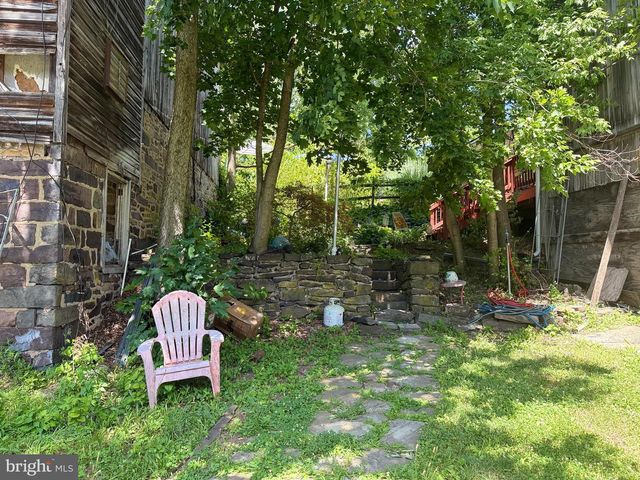 1630 SALFORD ST, Harleysville, PA 19438